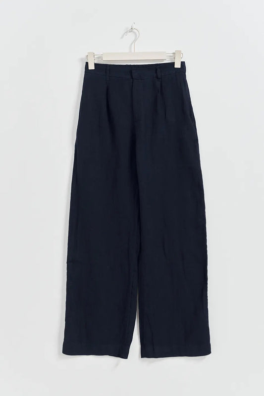 HERA Hose in Navy