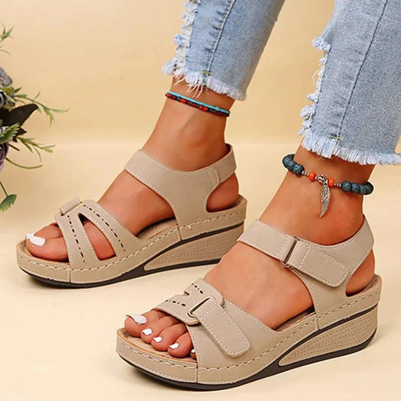 HERA FootFlair™ Bequeme orthopädische Sandalen für Frauen