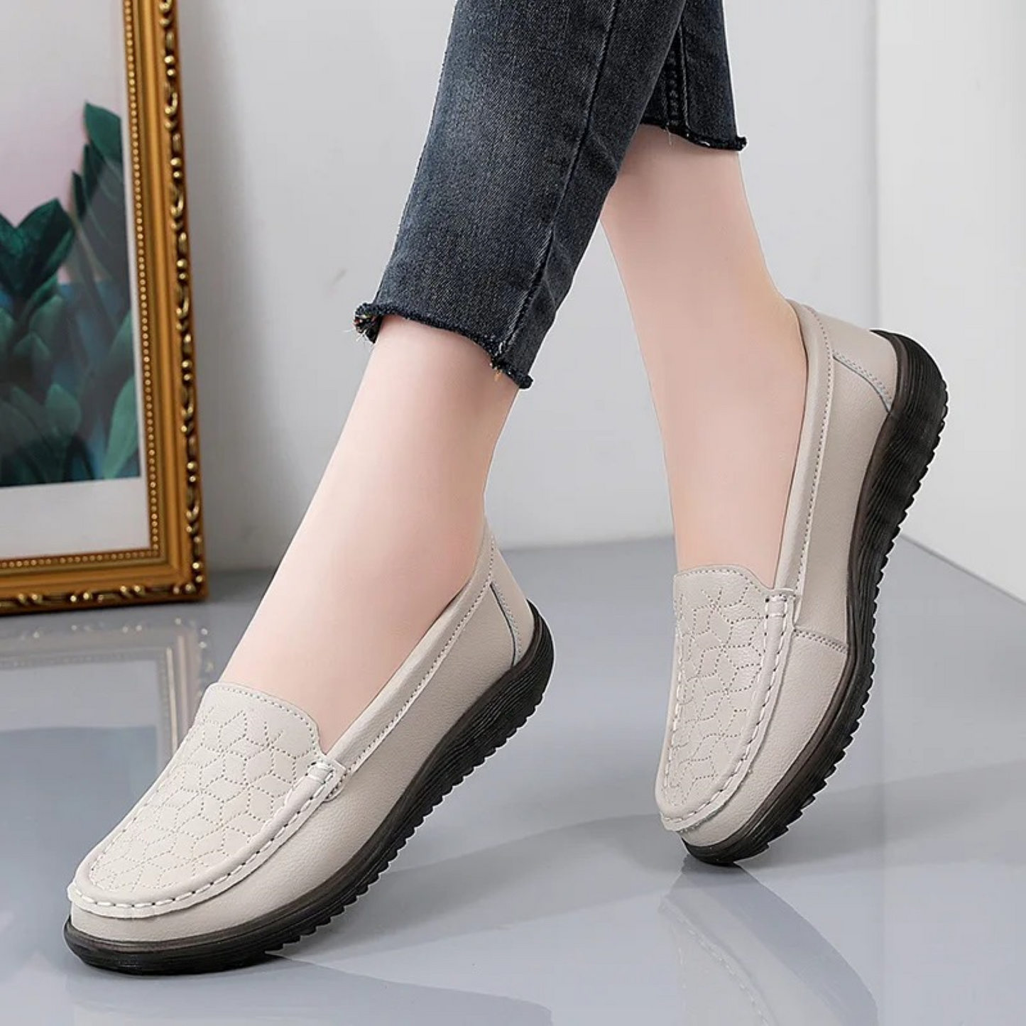 HERA – Damen-Loafer aus Leder mit Reliefmuster