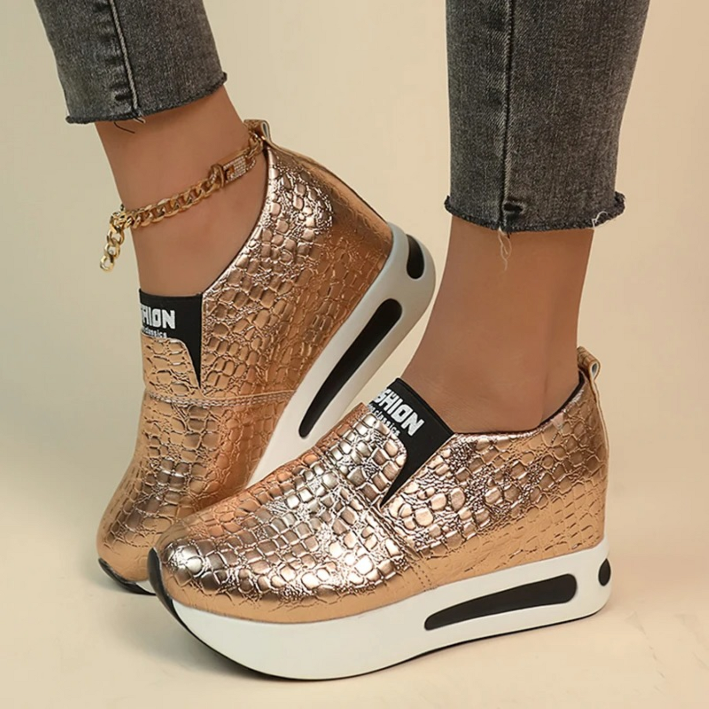 HERA – Damen-Sneaker mit Schlangenmuster in Silber und Gold