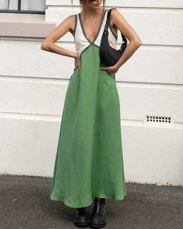 HERA - Lässiges Maxikleid aus Satin in Kontrastfarbe