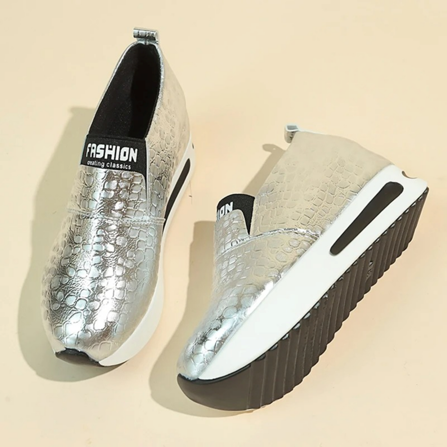 HERA – Damen-Sneaker mit Schlangenmuster in Silber und Gold