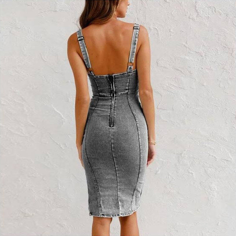 HERA Träger-Jeanskleid mit U-Ausschnitt - Sommerliches, lässiges, eng anliegendes Slim-Fit-Kleid mit Schlitzdesign