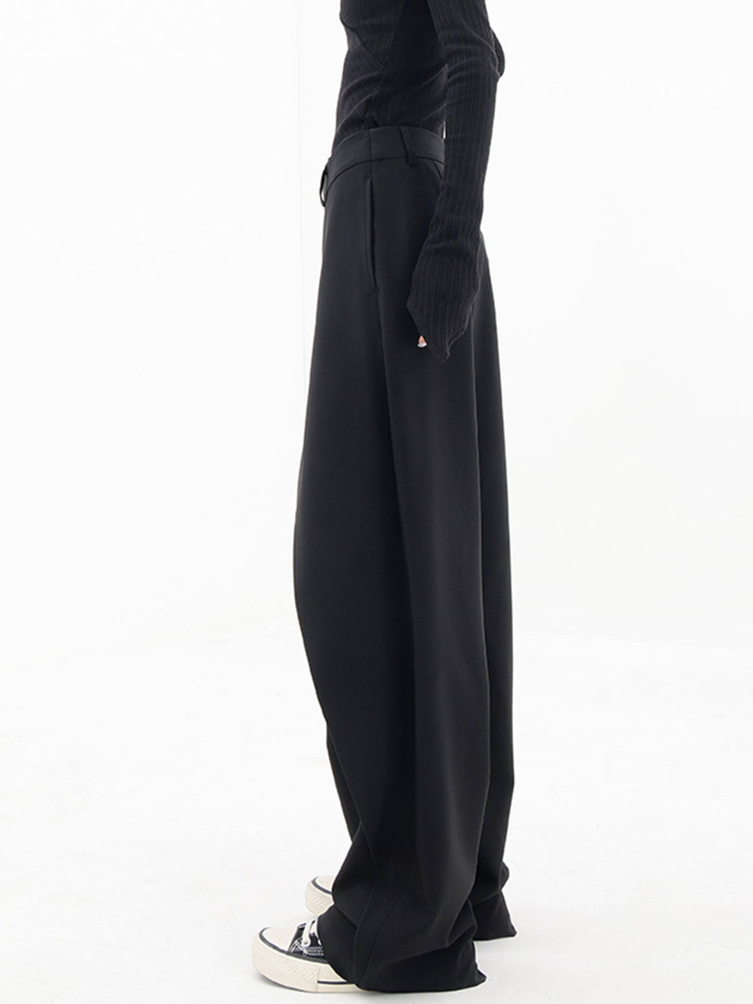 HERA ASYMMETRISCHE BAGGY-HOSE