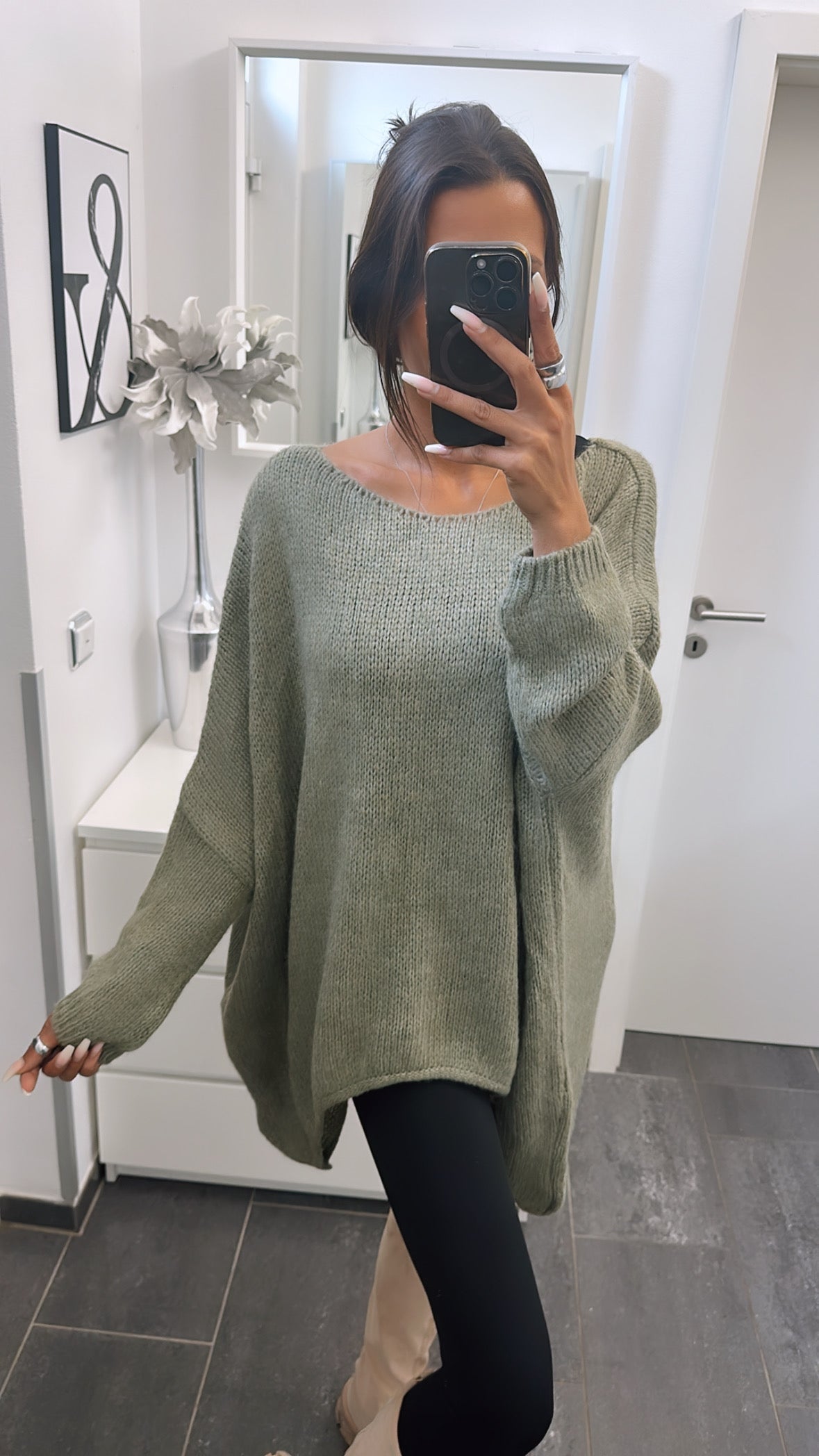 HERA Strick Pullover mit Vokuhila Schnitt / khaki Art. 5000