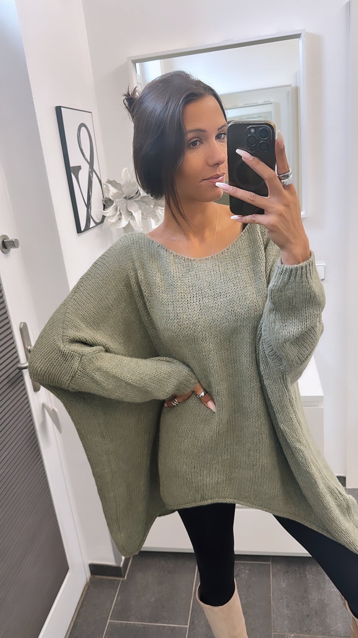 HERA Strick Pullover mit Vokuhila Schnitt / khaki Art. 5000