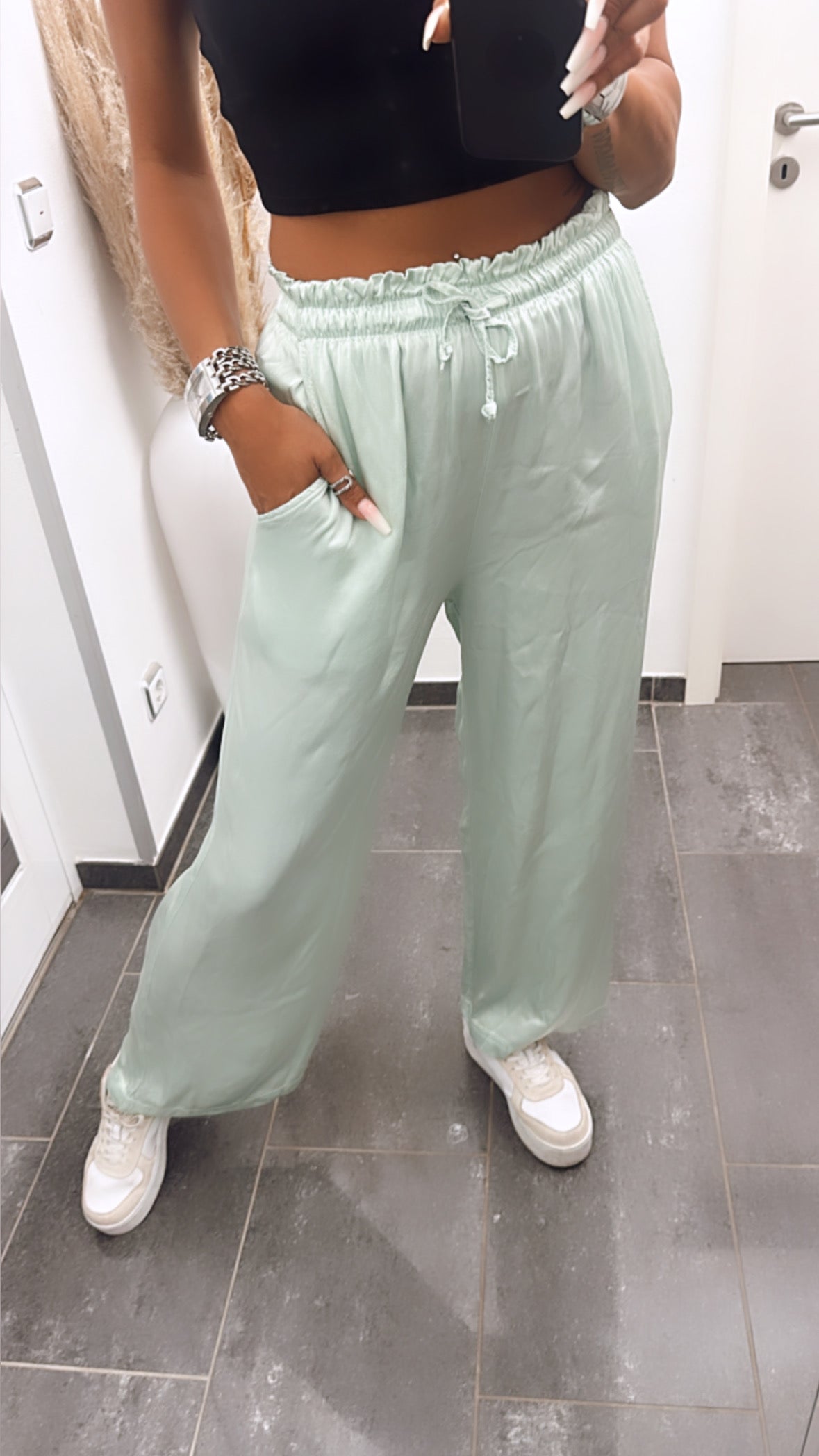 HERA Leichte Satin-Hose – Universelle Größe, Mint