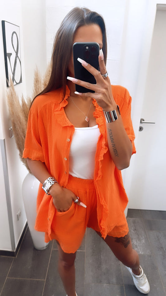 HERA Set aus Shorts und Bluse mit Rüschen / intensives orange Art. 6767