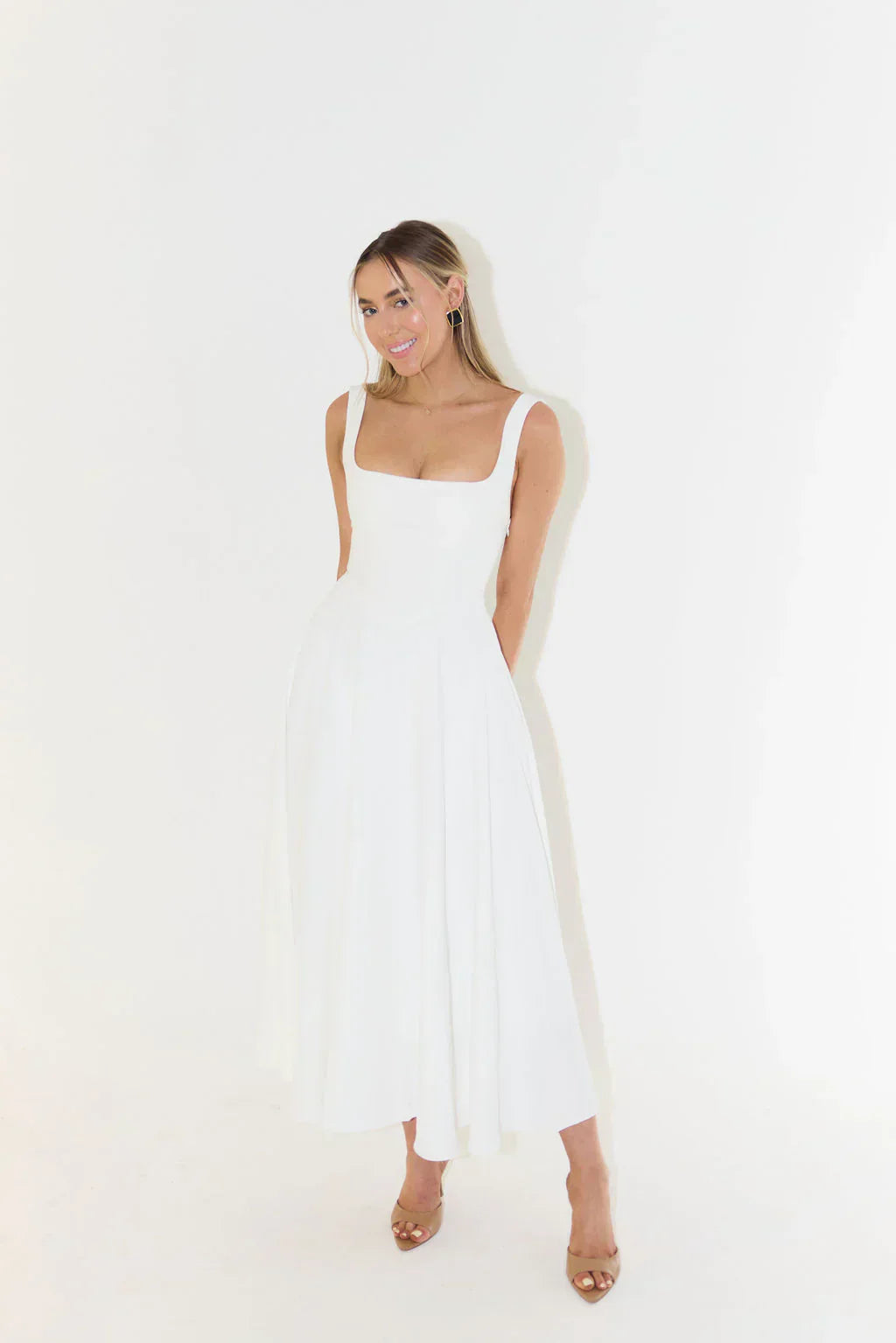 HERA Midi-Kleid mit Hoher Taille und Quadrat-Ausschnitt