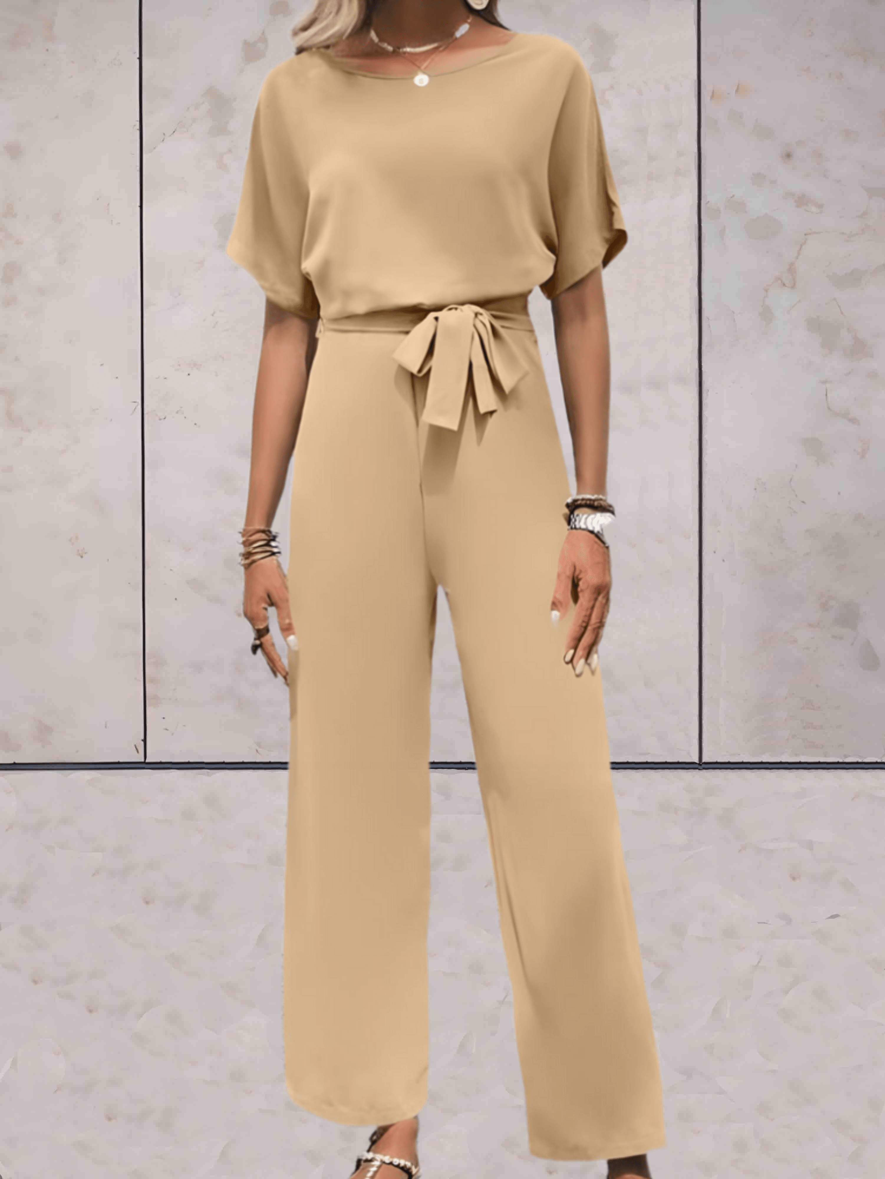 HERA - Jumpsuit mit Gürtel und kurzen Ärmeln