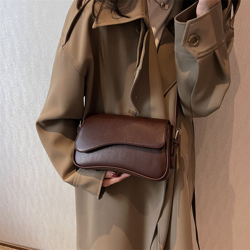 HERA Vintage Leder Crossbody-Taschen | Kleine Umhängetasche | Stilvolle Armpit Handtaschen und Geldbörsen