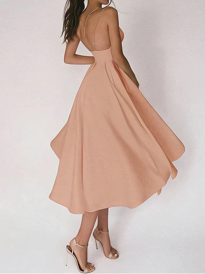 HERA - Elegantes Kleid mit V-Ausschnitt