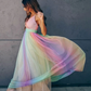 HERA Kleid | Lebhaftes Regenbogenkleid für einen auffälligen Stil