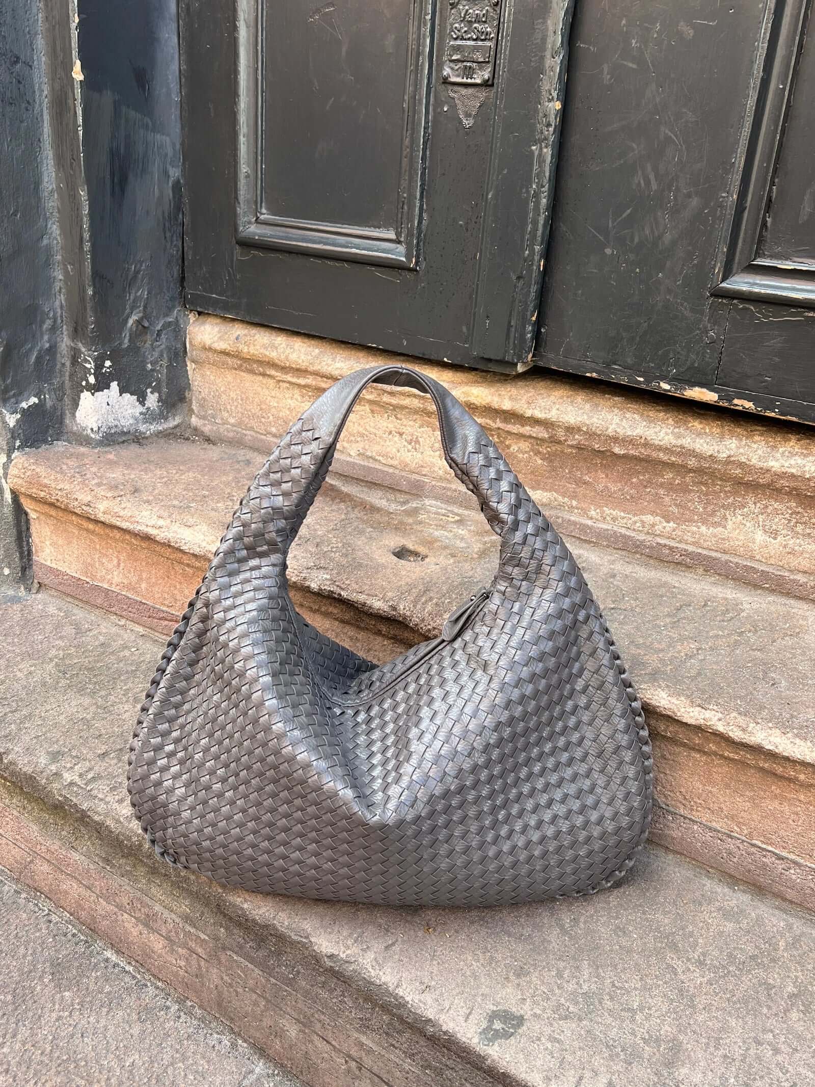 HERA - Vintage Umhängetasche damen | Geflochtene Handtasche mit Reißverschluss im Sale