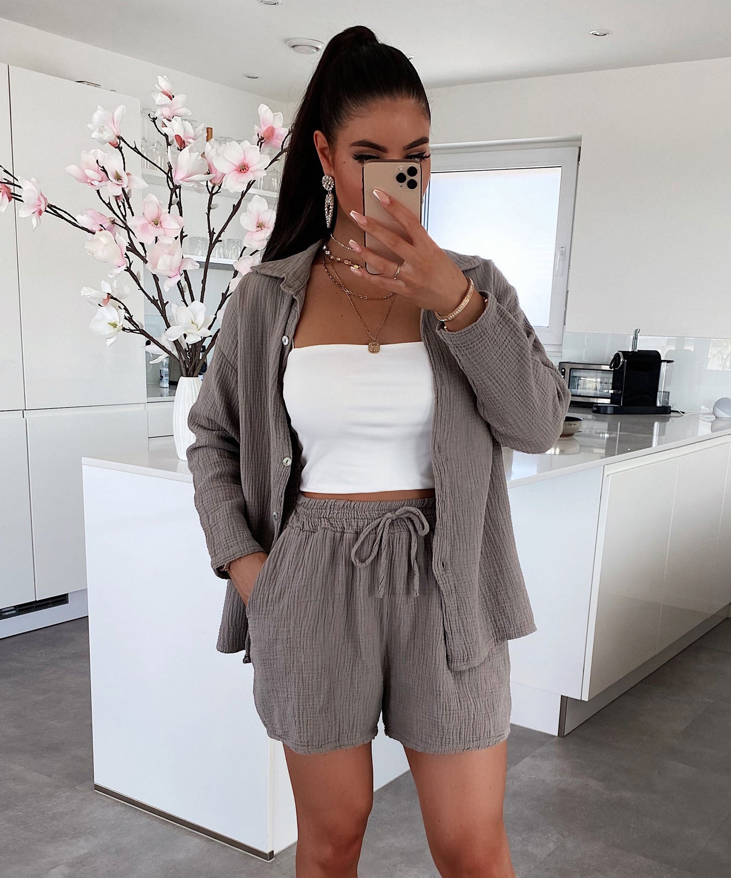 HERA Set Lia Taupe