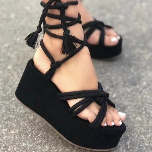 HERA - Stylische Keilsandalen