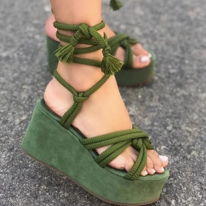 HERA - Stylische Keilsandalen